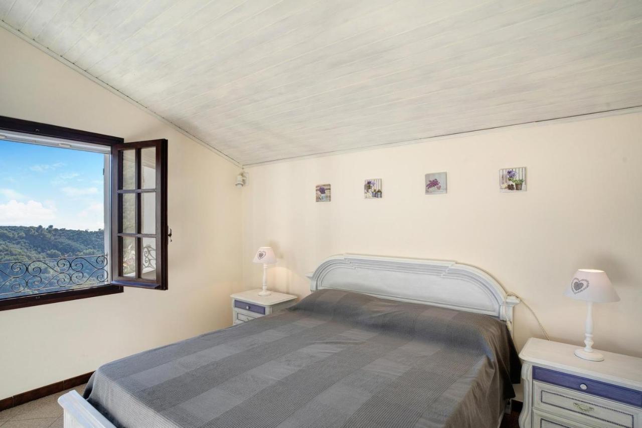 Le Casasse Apartment Империа Екстериор снимка