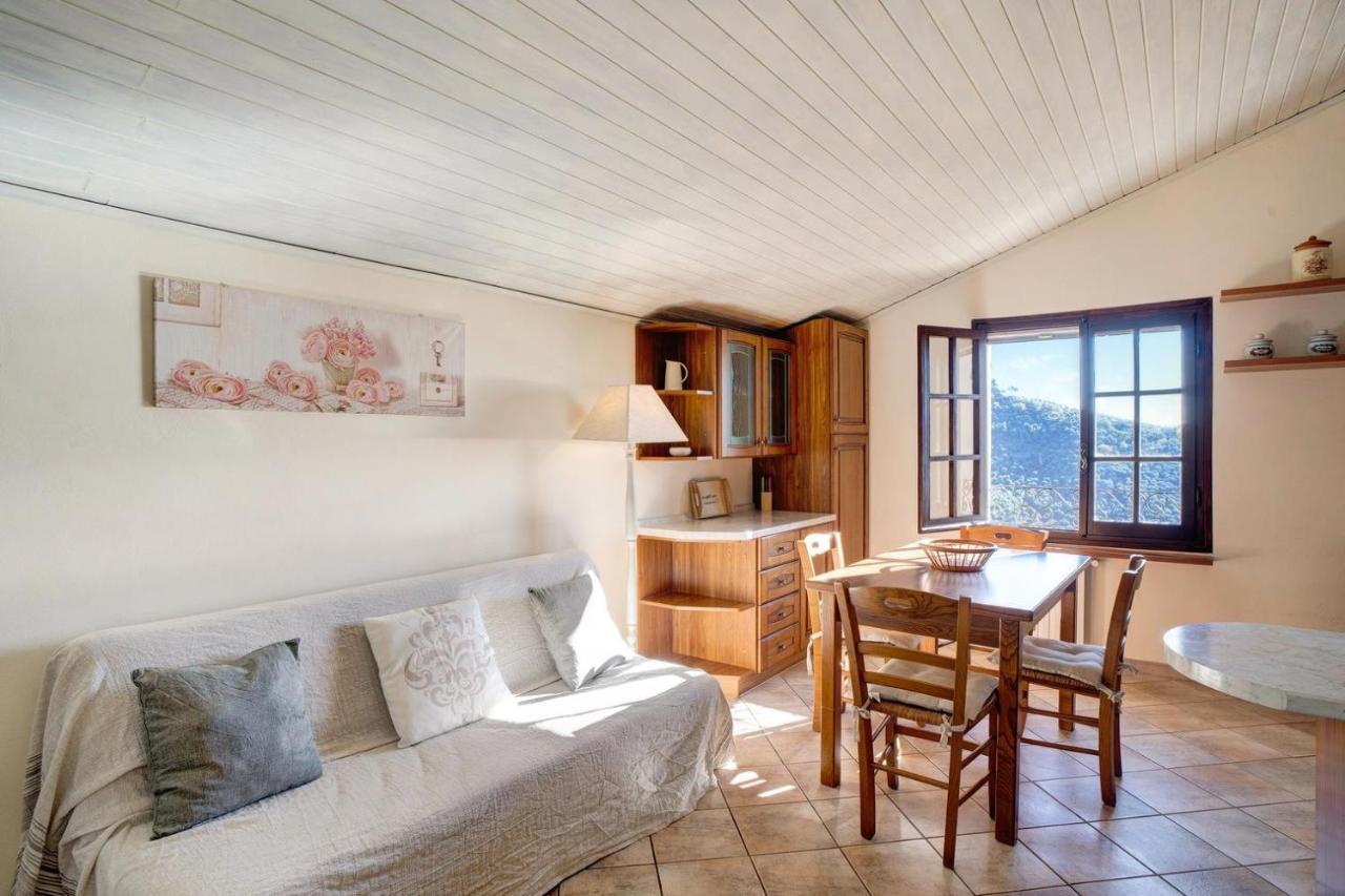 Le Casasse Apartment Империа Екстериор снимка