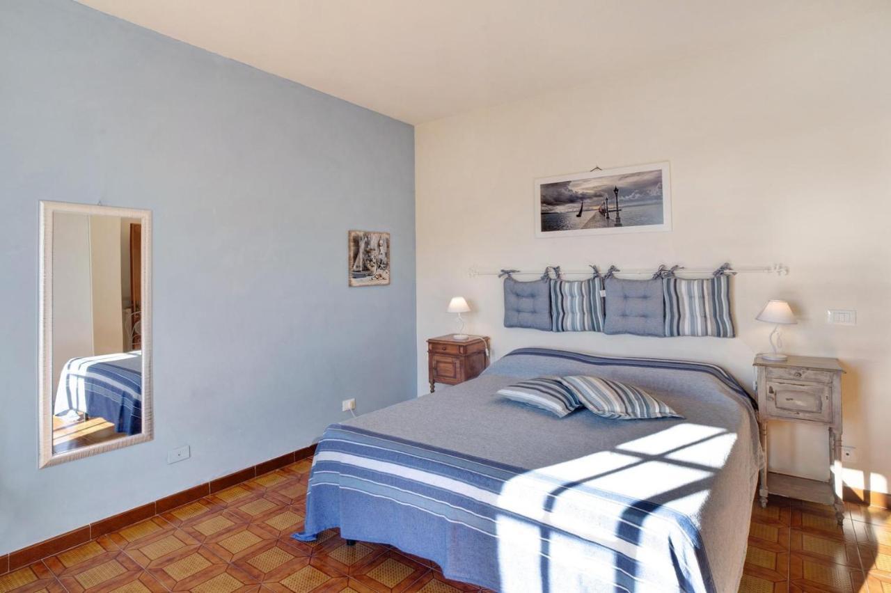 Le Casasse Apartment Империа Екстериор снимка
