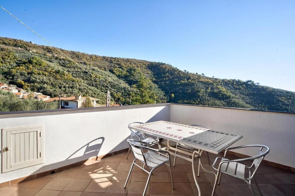 Le Casasse Apartment Империа Екстериор снимка